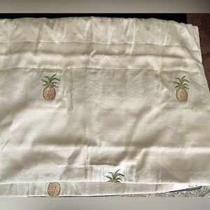 Balloon Valance, Pineapple on Cream background, 18Lx84W Tropical Island Elegant